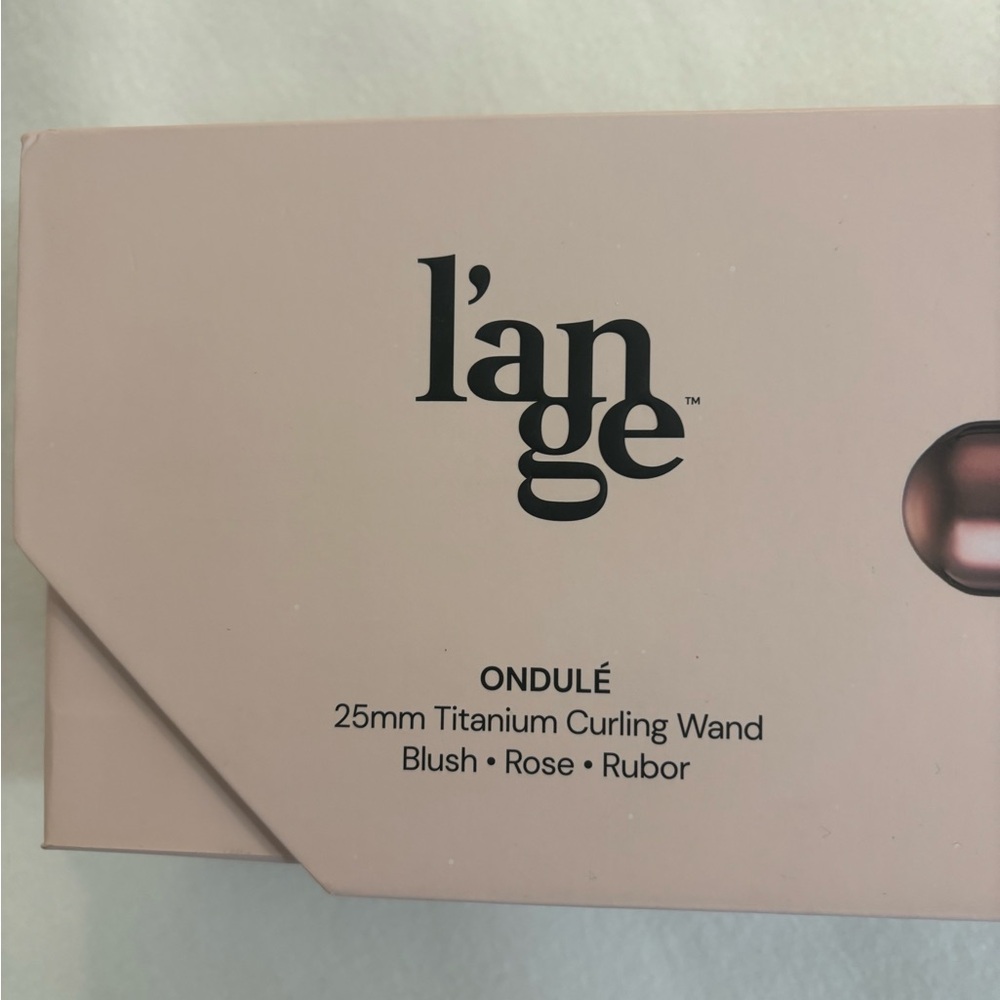 Brand New in original box L’ANGE ONDULE Curling wand 25mm